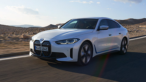 عروض التمويل للسيارات الكهربائية BMW والسيارات الهجين التي تشحن من مقبس خارجي